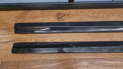 UNDER SKIRTS SUITABLE FOR FORD FOCUS MK4 2019+ GLOSSY BLACK SPORTY LOOK 