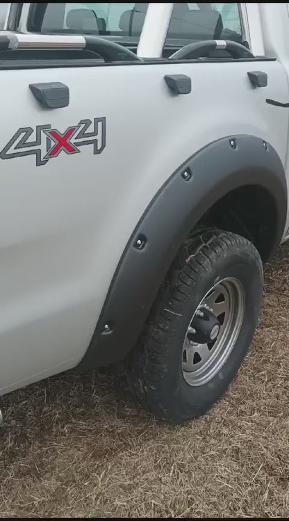 PARAFANGHI ALLARGATI ADATTI PER FORD RANGER T6 T7 T8 2012-2020 LOOK SPORTIVO