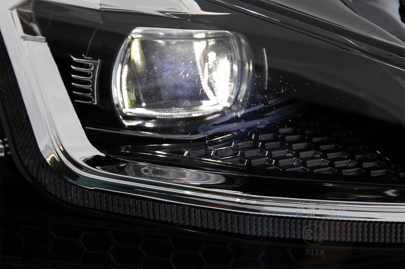 Fari a LED adatti per VW Golf 7.5 VII Facelift 2017- Luce di svolta sequenziale