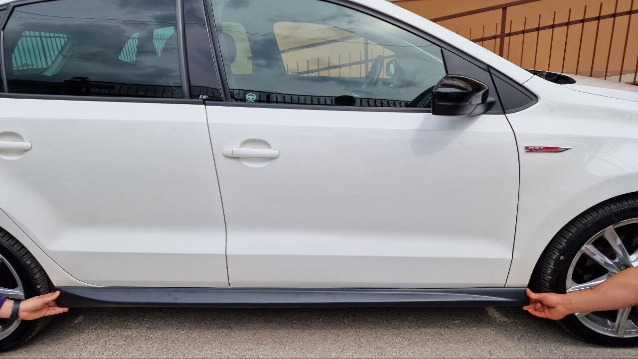 MINIGONNE IN ABS ADATTE PER VW POLO 6R SPECIFICHE 09-17 LOOK SPORTIVO 0499