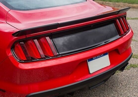 SPOILER ADATTO PER FORD MUSTANG COUPE 2014-2020 LOOK PERFORMANCE NERO LUCIDO