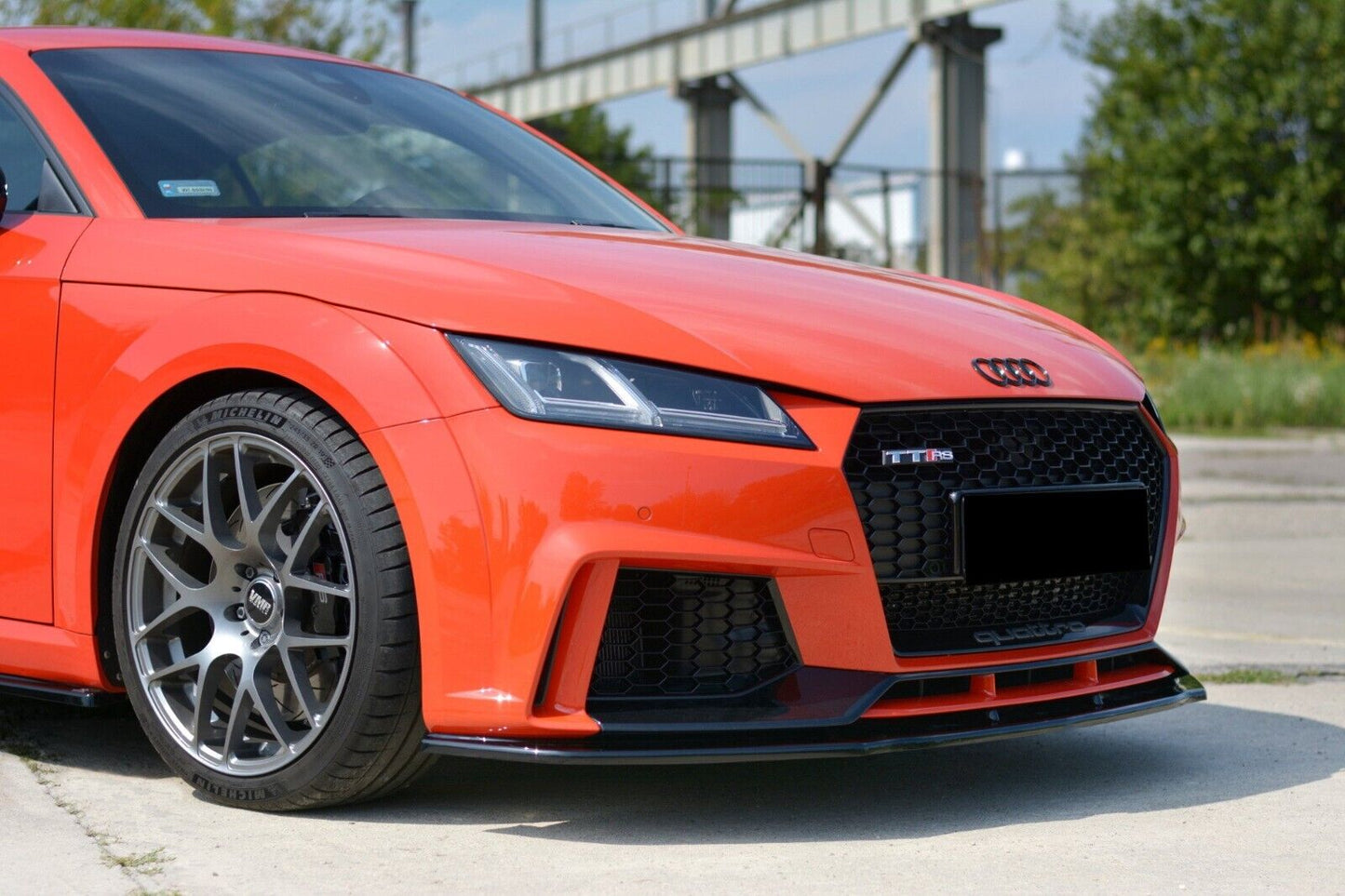 SPLITTER ANTERIORE PER AUDI TT FV MK3 2015+ ADATTO A PARAURTI RS NERO LUCIDO ABS
