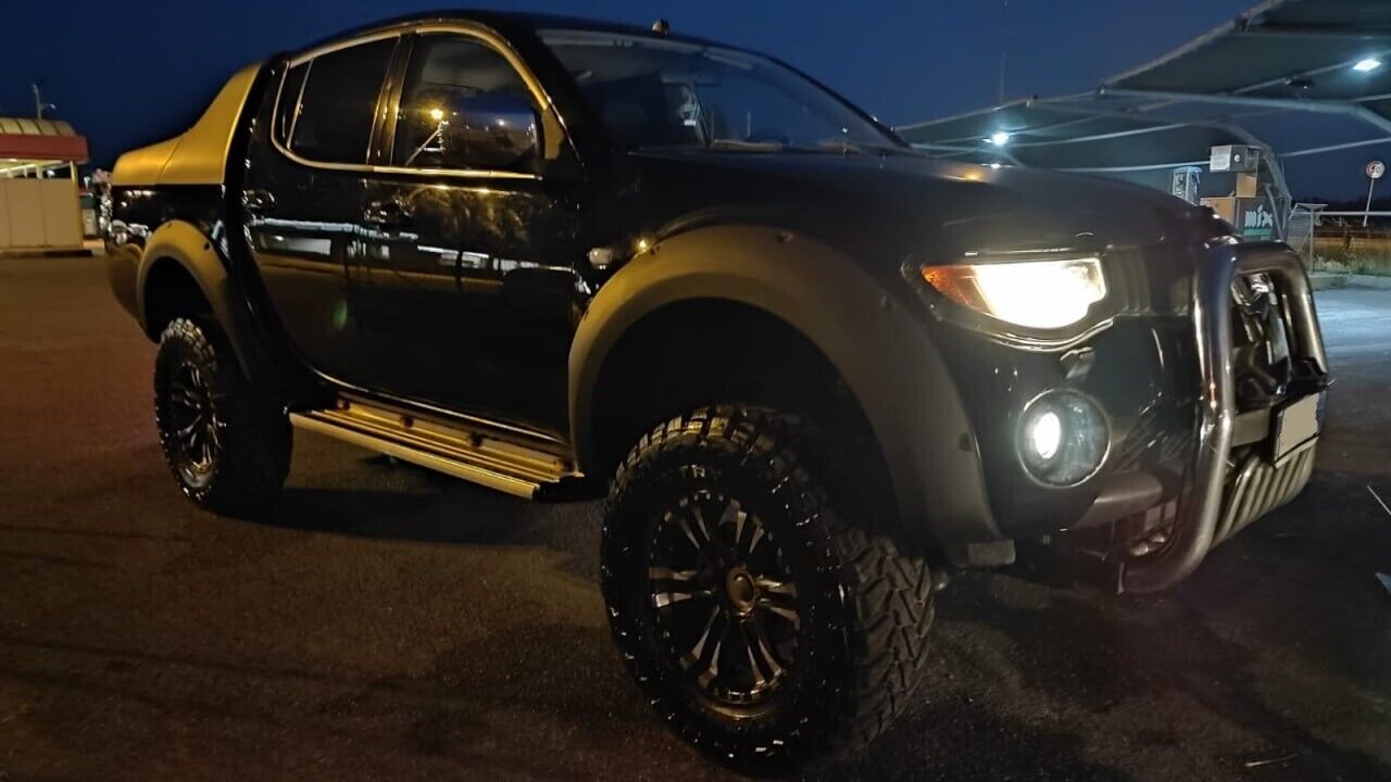 PARAFANGHI ALLARGATI ADATTI PER FIAT FULLBACK 2015-2019 - TRITON L200