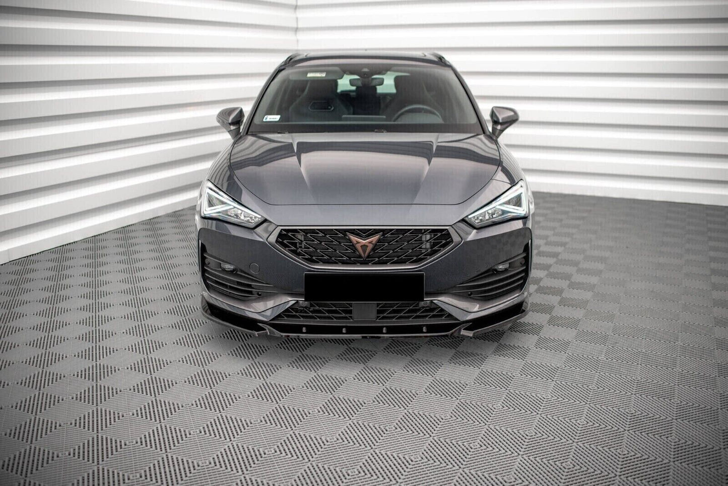 SPLITTER ADATTO PER SEAT CUPRA LEON 2020+ DESIGN SPORTIVO LOOK NERO LUCIDO