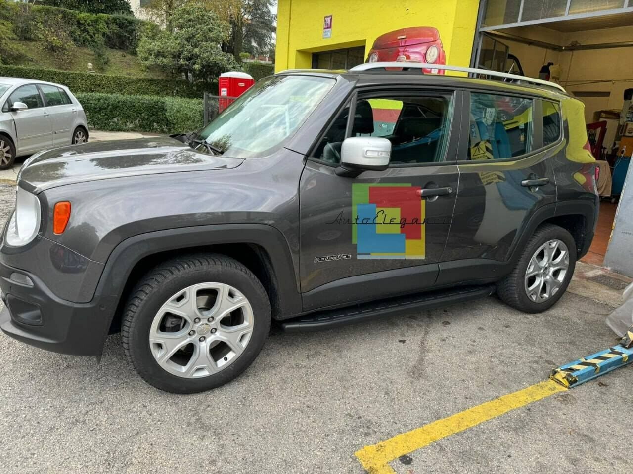 PEDANE LATERALI ADATTE PER JEEP RENEGADE DESIGN SPORTIV LOOK NERO