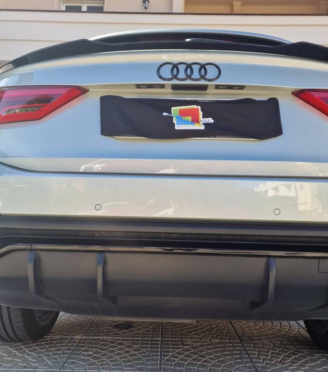 SPOILER BAGAGLIAIO ADATTO PER AUDI Q3 SPORTBACK 2019+ NERO LUCIDO LOOK RSQ3