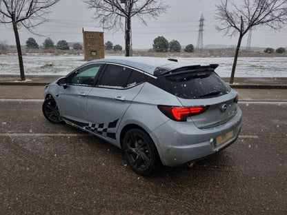 SPOILER TETTO ADATTO PER OPEL ASTRA K 2015-2021 LOOK OETTINGER NERO LUCIDO 1098