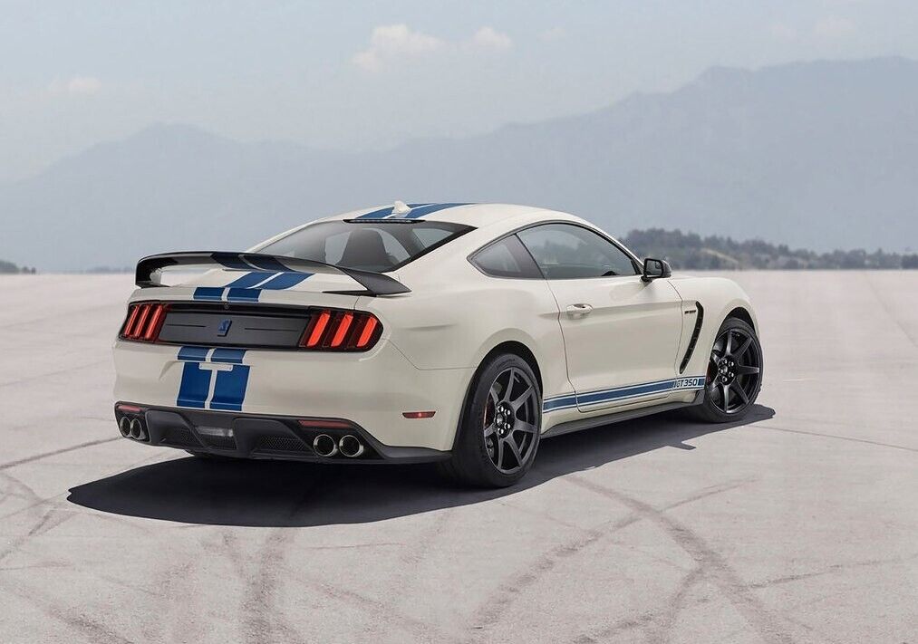 SPOILER ADATTO PER FORD MUSTANG COUPE 2014-2020 LOOK GT PERFORMANCE NERO LUCIDO