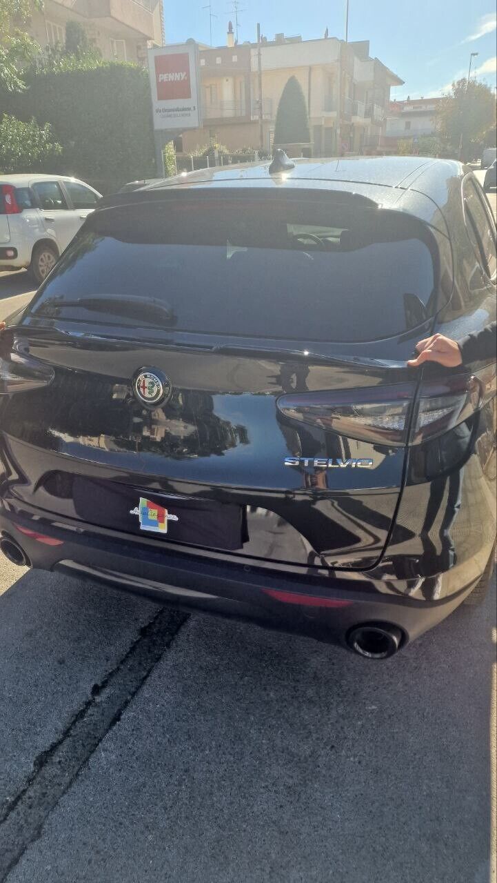 SPOILER BAGAGLIAIO ADATTO PER ALFA ROMEO STELVIO LOOK NERO LUCIDO DESIGN SPORT