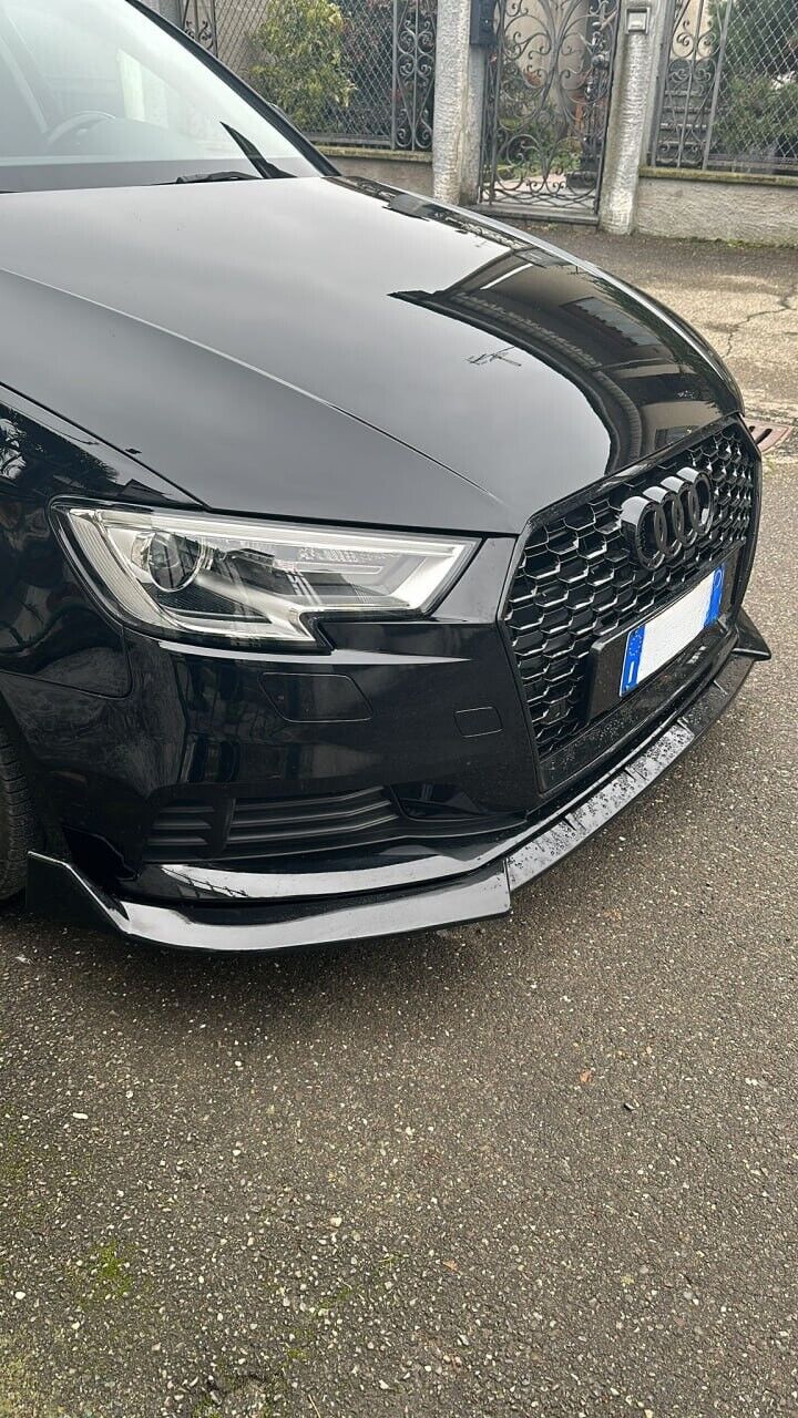 GRIGLIA ADATTA PER AUDI A3 8V 2017-2020 LOOK RS3 LOOK NERO LUCIDA 0033