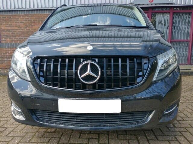 ✨GRIGLIA ADATTA PER MERCEDES CLASSE V W447 2014-2019 AMG LOOK GT NERO LUCIDO✨