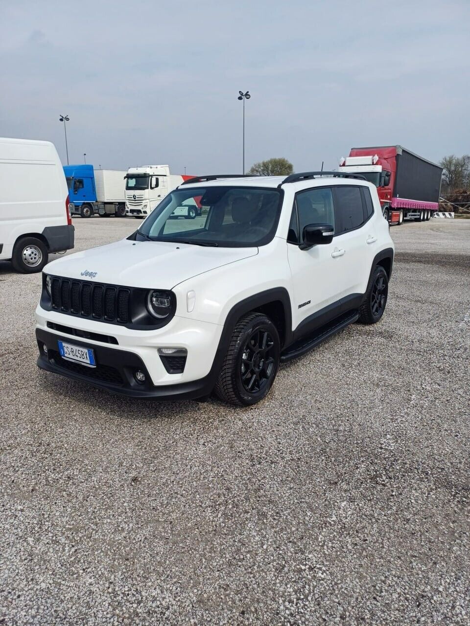 PEDANE LATERALI ADATTE PER JEEP RENEGADE DESIGN SPORTIV LOOK NERO