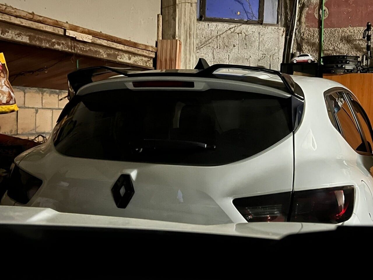 SPOILER SUITABLE FOR RENAULT CLIO 4 IV 2012-2018 GLOSSY BLACK LOOK CUP