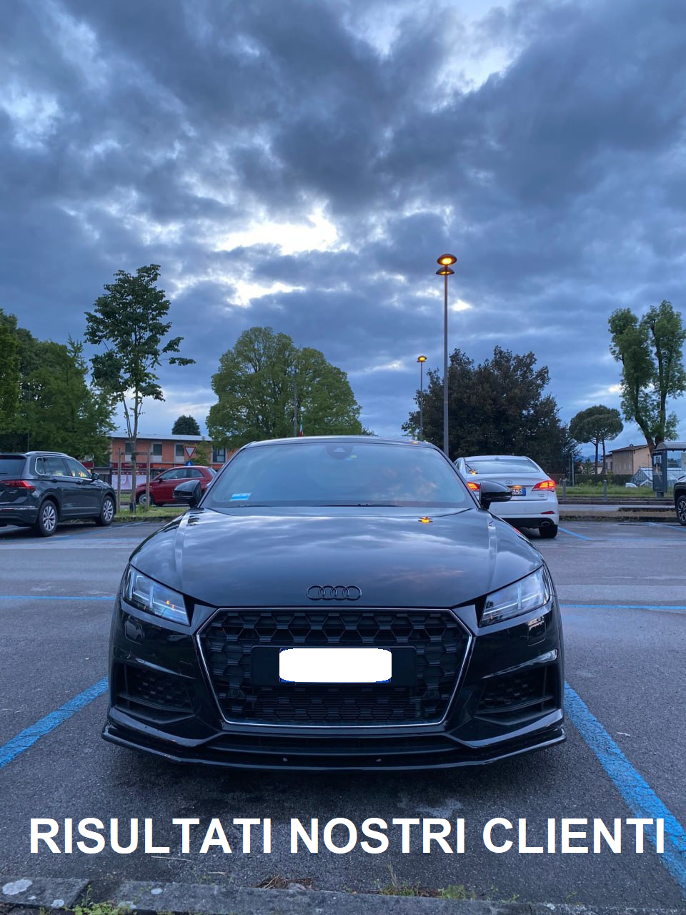 SPLITTER ANTERIORE PER AUDI TT FV MK3 2015+ ADATTO A PARAURTI RS NERO LUCIDO ABS