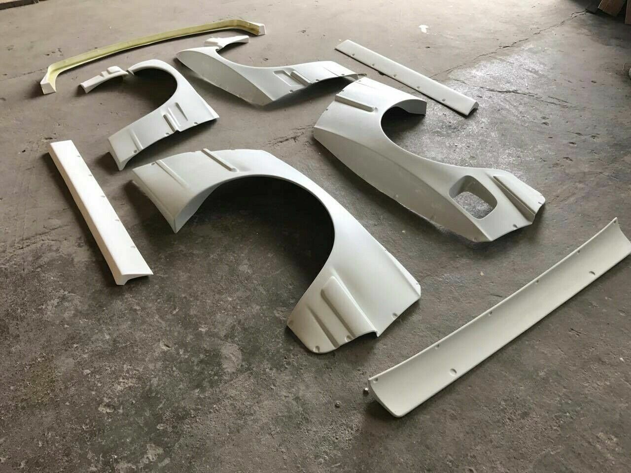 BODYKIT RB PDM look full body kit suitable for BMW 3 E30