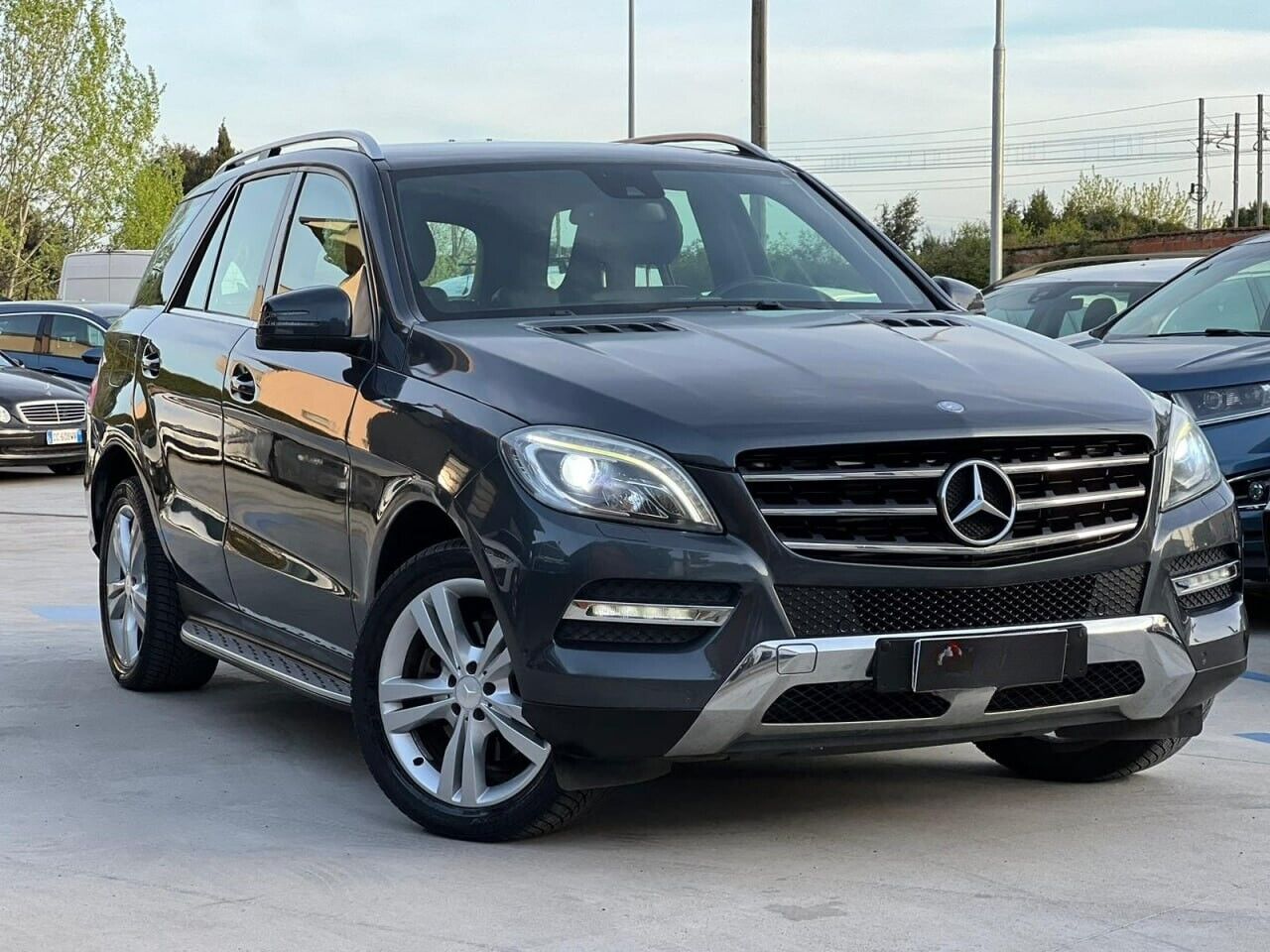 PEDANE LATERALI SOTTO PORTA MERCEDES GLE W166 2015-2018 TOP QUALITA' ALLUMINIO