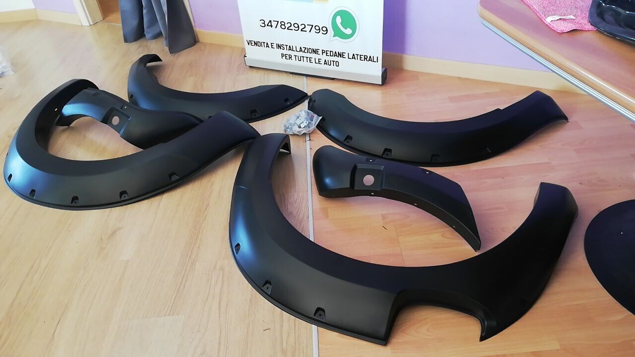 ✔️PARAFANGHI ADATTI PER FORD RANGER T8 2019-2022 NERO OPACO CON FORO SENSORE✔️