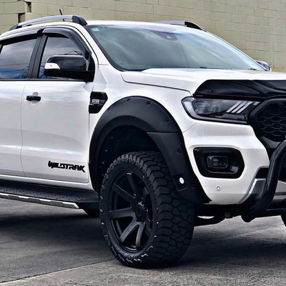 ✔️PARAFANGHI ADATTI PER FORD RANGER T8 2019-2022 NERO OPACO CON FORO SENSORE✔️