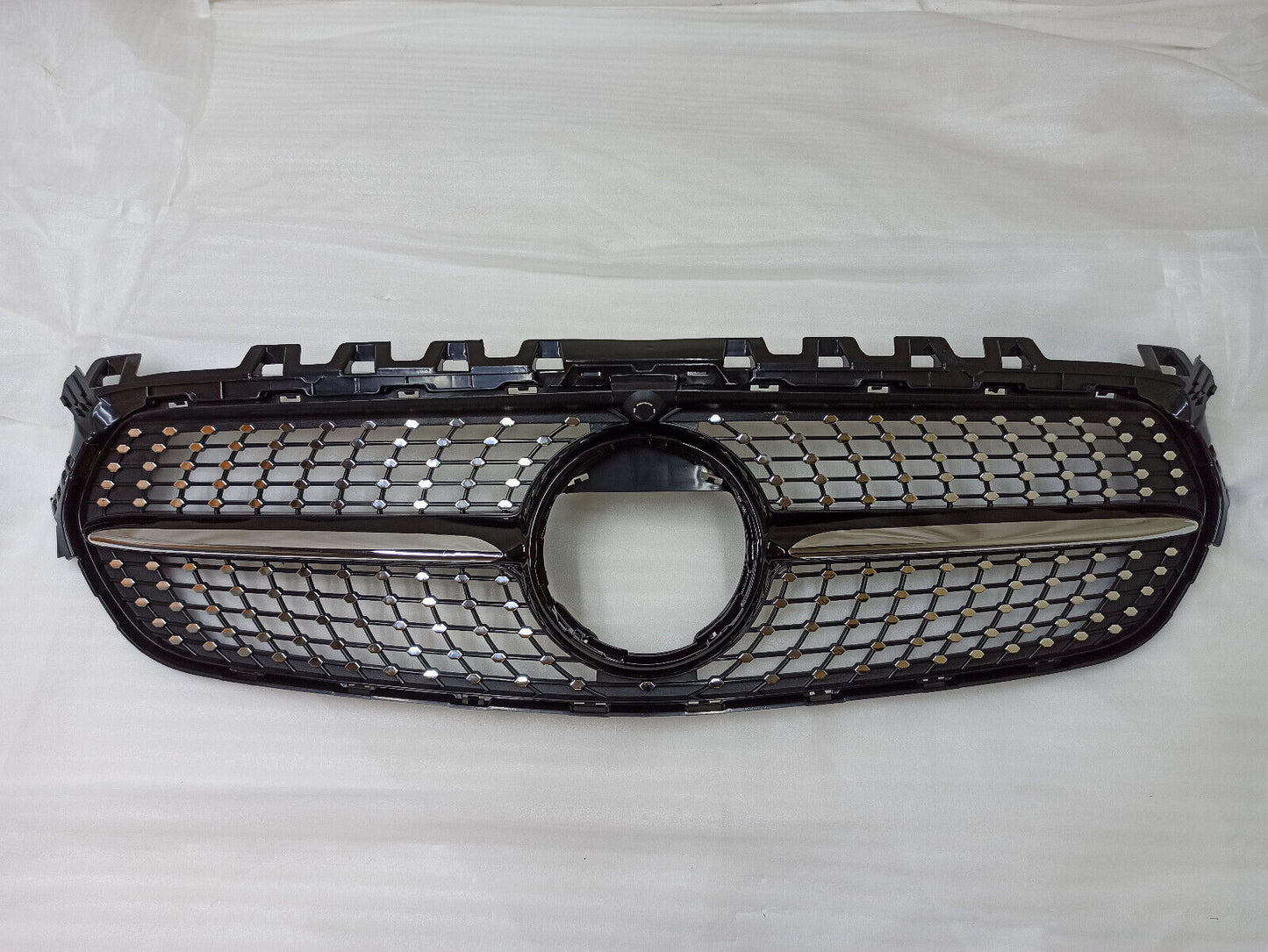 ⭐DIAMOND GRILLE SUITABLE FOR MERCEDES B-Class W247 2019.⭐