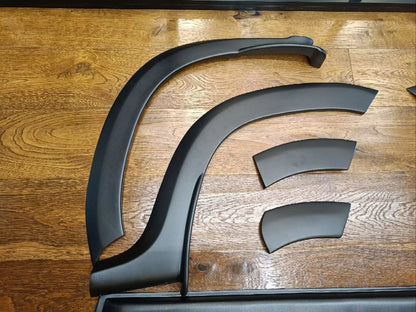 🔥PROTECTION KIT + MUDGUARDS SUITABLE FOR DACIA DUSTER 2010-2017 MATT BLACK🔥