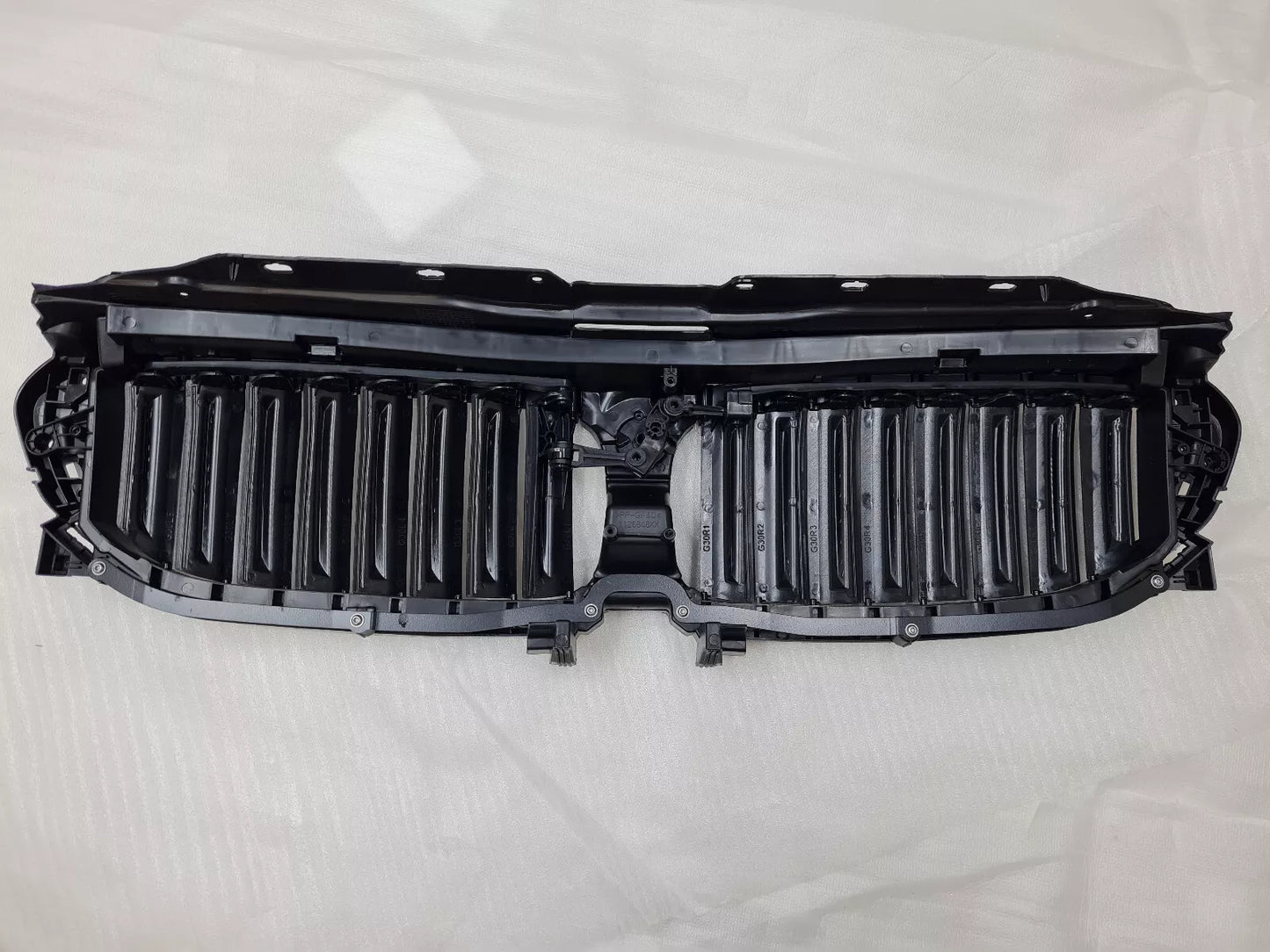 💥BMW 5 G30 / G31 2017 - 2020 griglia radiatore telaio nero senza motore-💥