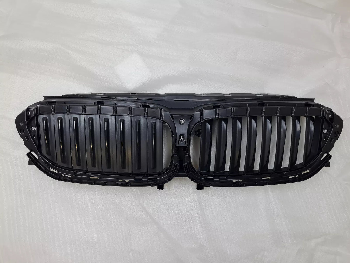 💥BMW 5 G30 / G31 2017 - 2020 griglia radiatore telaio nero senza motore-💥