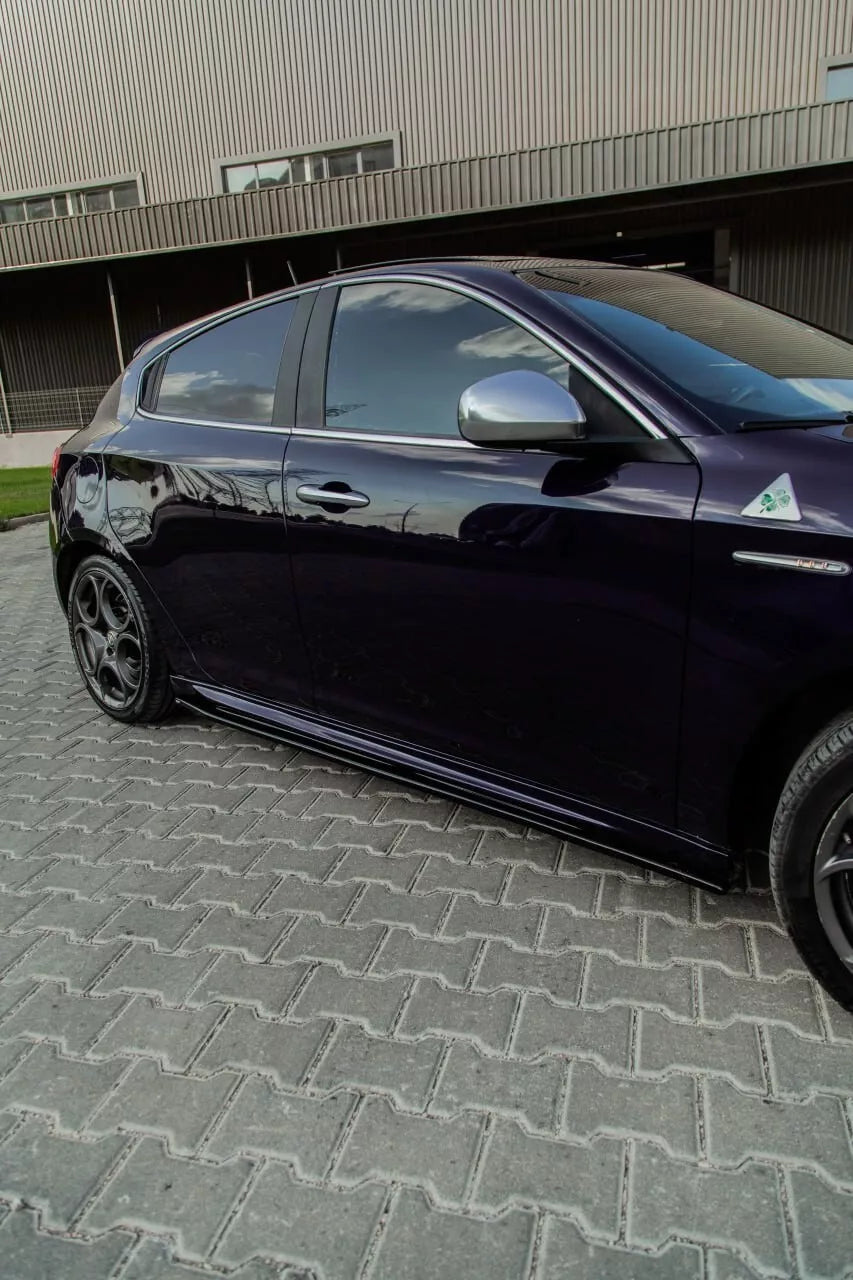 ⭐1854 SKIRTS SUITABLE FOR ALFA ROMEO GIULIETTA 10-20 GLOSSY BLACK⭐ 