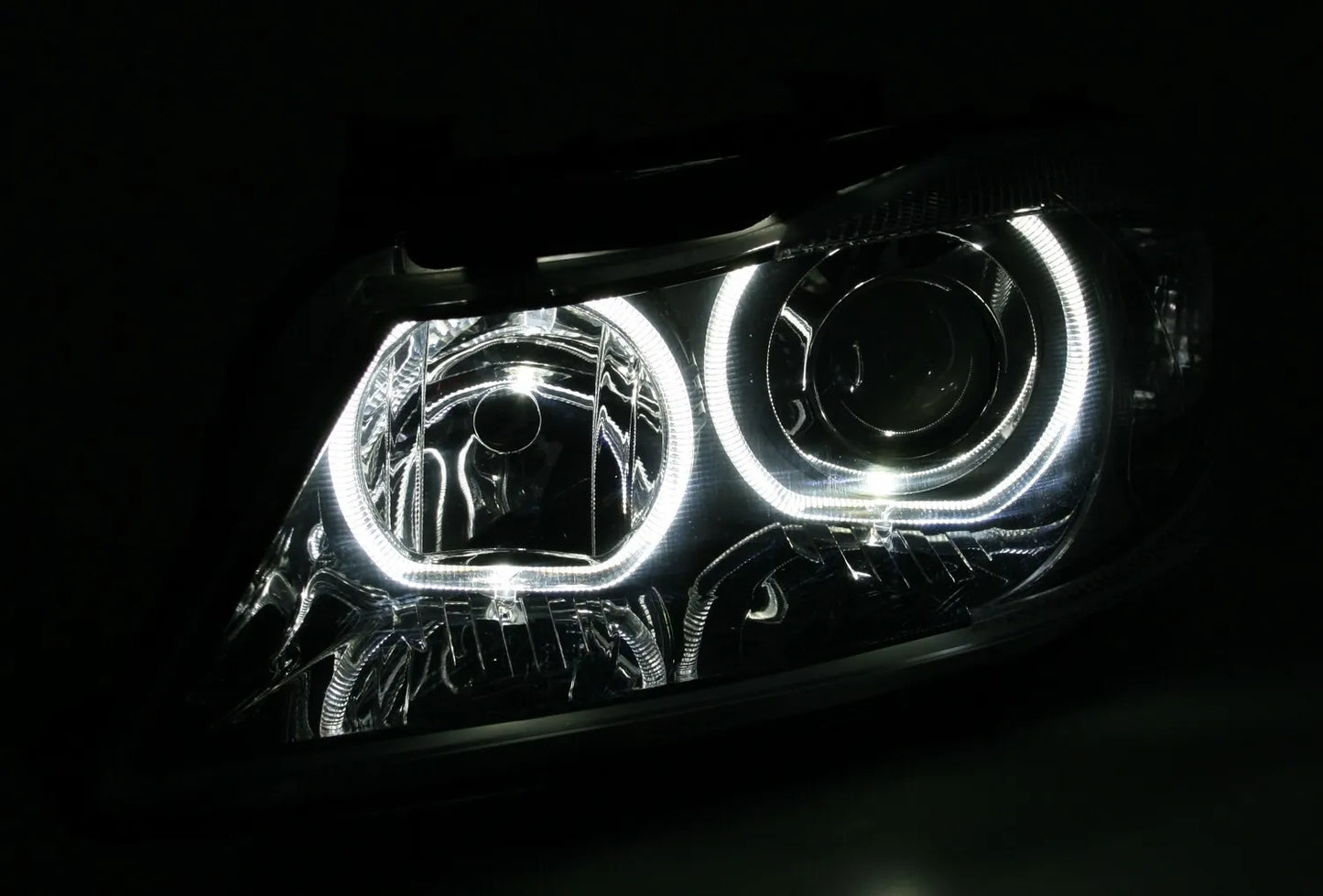 🔥Set fari angel eye per BMW E90 E91 anno 05-08 anello LED bianco nero🔥