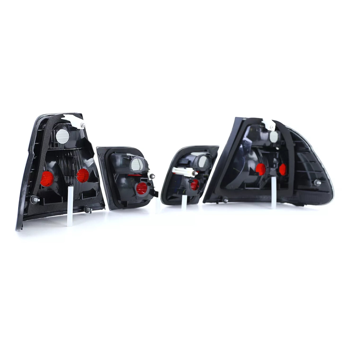 🔥 Fanali posteriori con vetro trasparente fumé nero adatti per BMWE46 98-01🔥