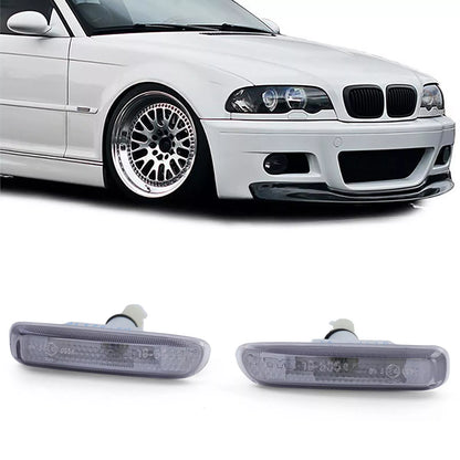 🔥Frecce laterali fumé nere adatte per BMW Serie 3 E46 pre-restyling🔥