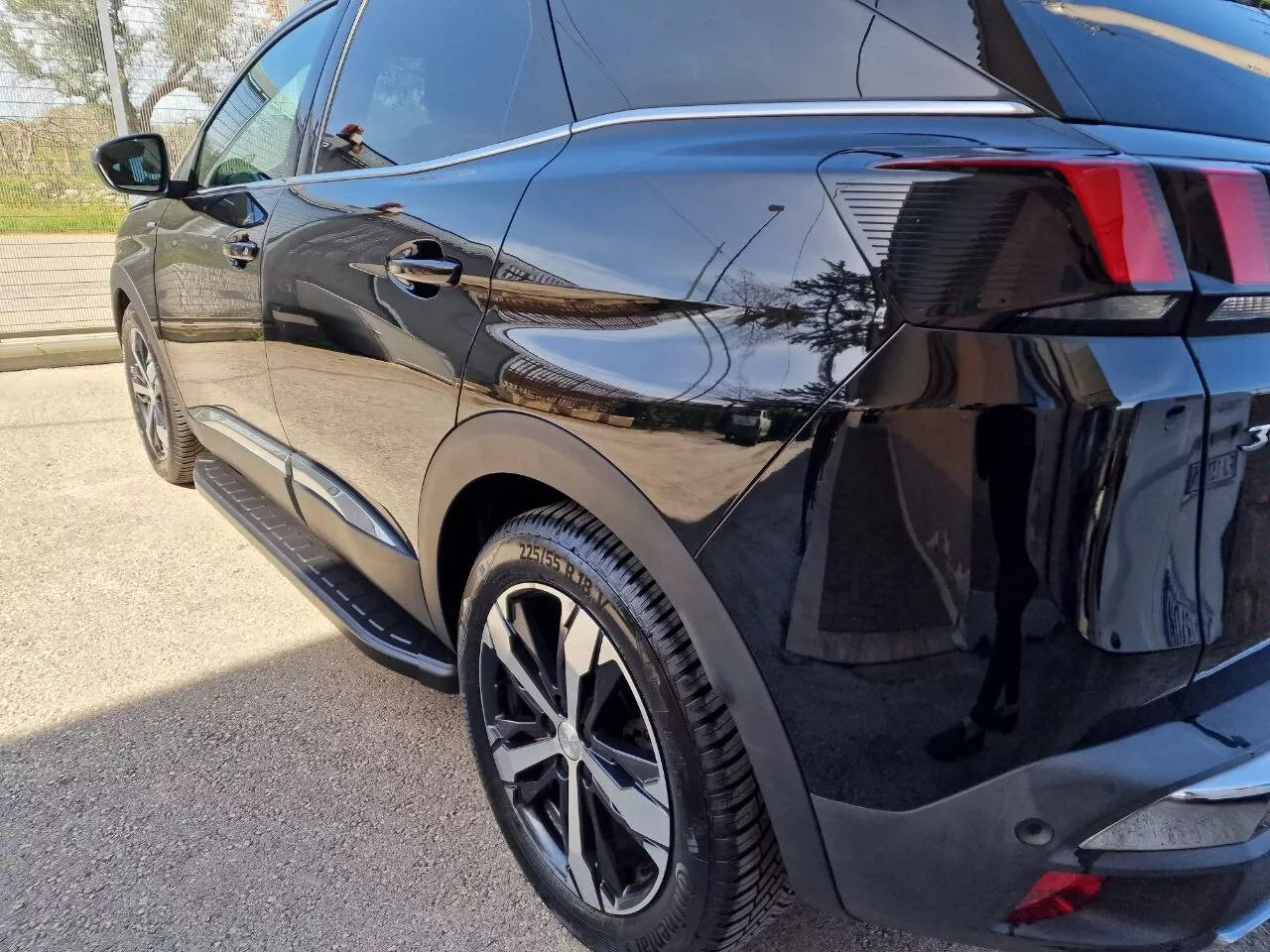 ⭐1002 PEDANE LATERALI PEUGEOT 3008 SOTTO PORTA ANTISCIVOLO NERE - NEW⭐