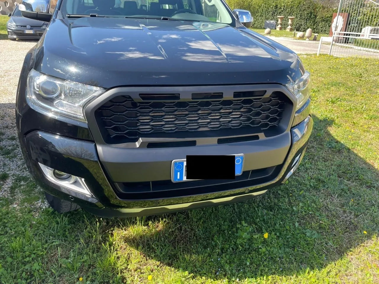 1022 FRONT GRILLE FOR FORD RANGER T6 15-21 SPORTS LOOK ABS HONEYCOMB 