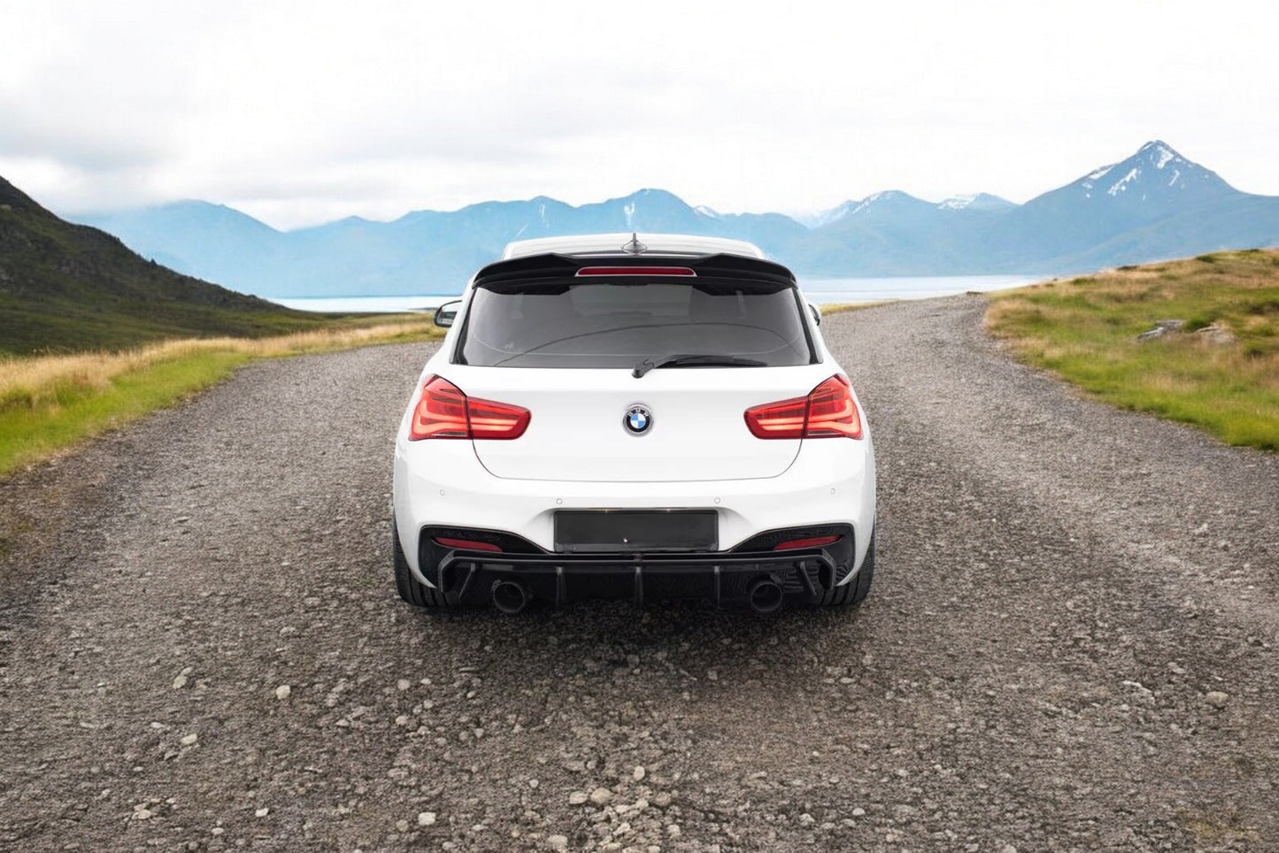 ⭐Diffusiore posteriore V.3 adatto per BMW M140i F20 Facelift⭐