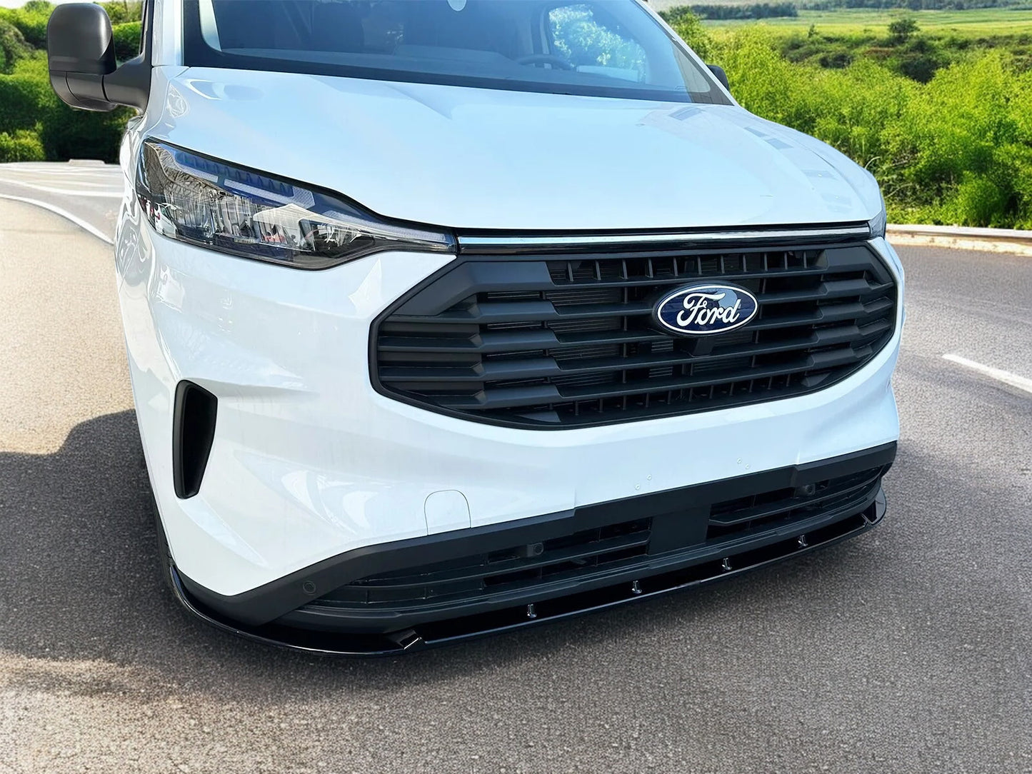 🔥FRONT SPLITTER SUITABLE FOR FORD TRANSIT CUSTOM MK2 (2023-) GLOSSY BLACK ABS🔥