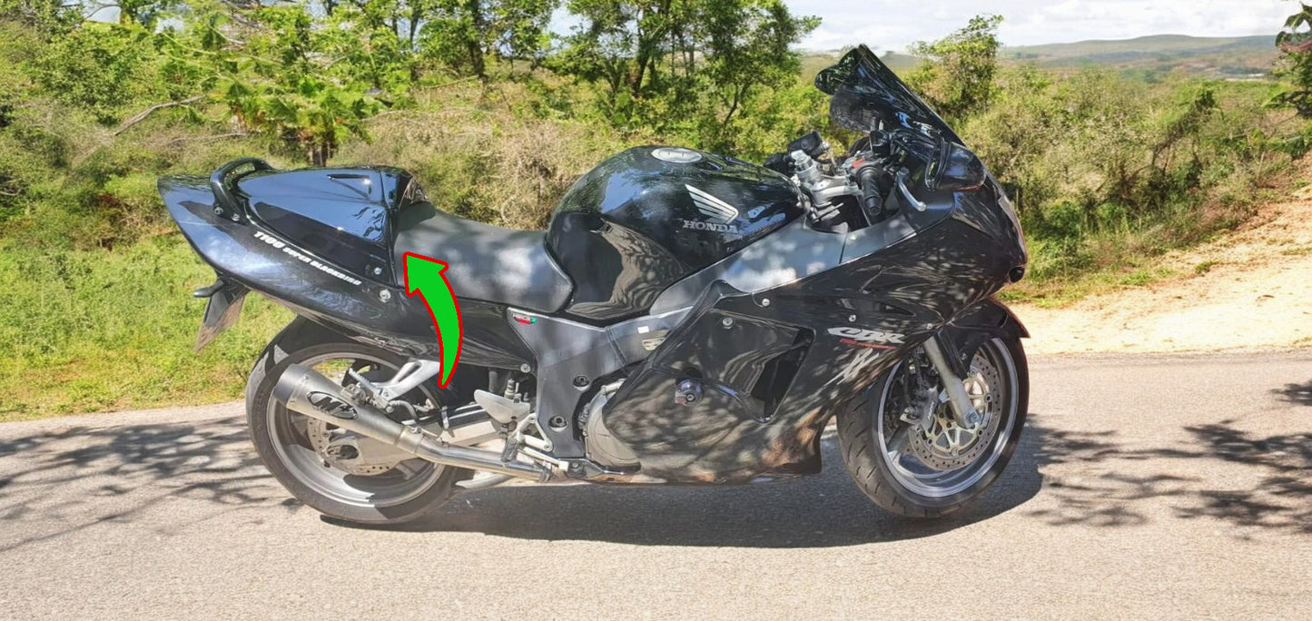 🔥HONDA CBR 1100XX (1997-2005)COPRISEDILE POSTERIORE RIVESTIMENTO PLASTICA ABS🔥