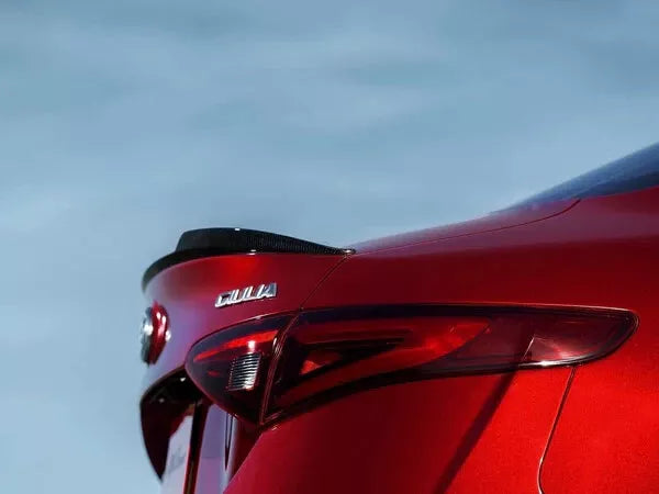 0076🔥SPOILER ADATTO PER ALFA ROMEO GIULIA 2015-2021 DESING SPORTIVO🔥