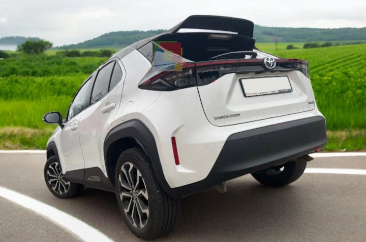 🔥SPOILER ALETTONE POSTERIOREADATTO PER TOYOTA YARIS CROSS🔥