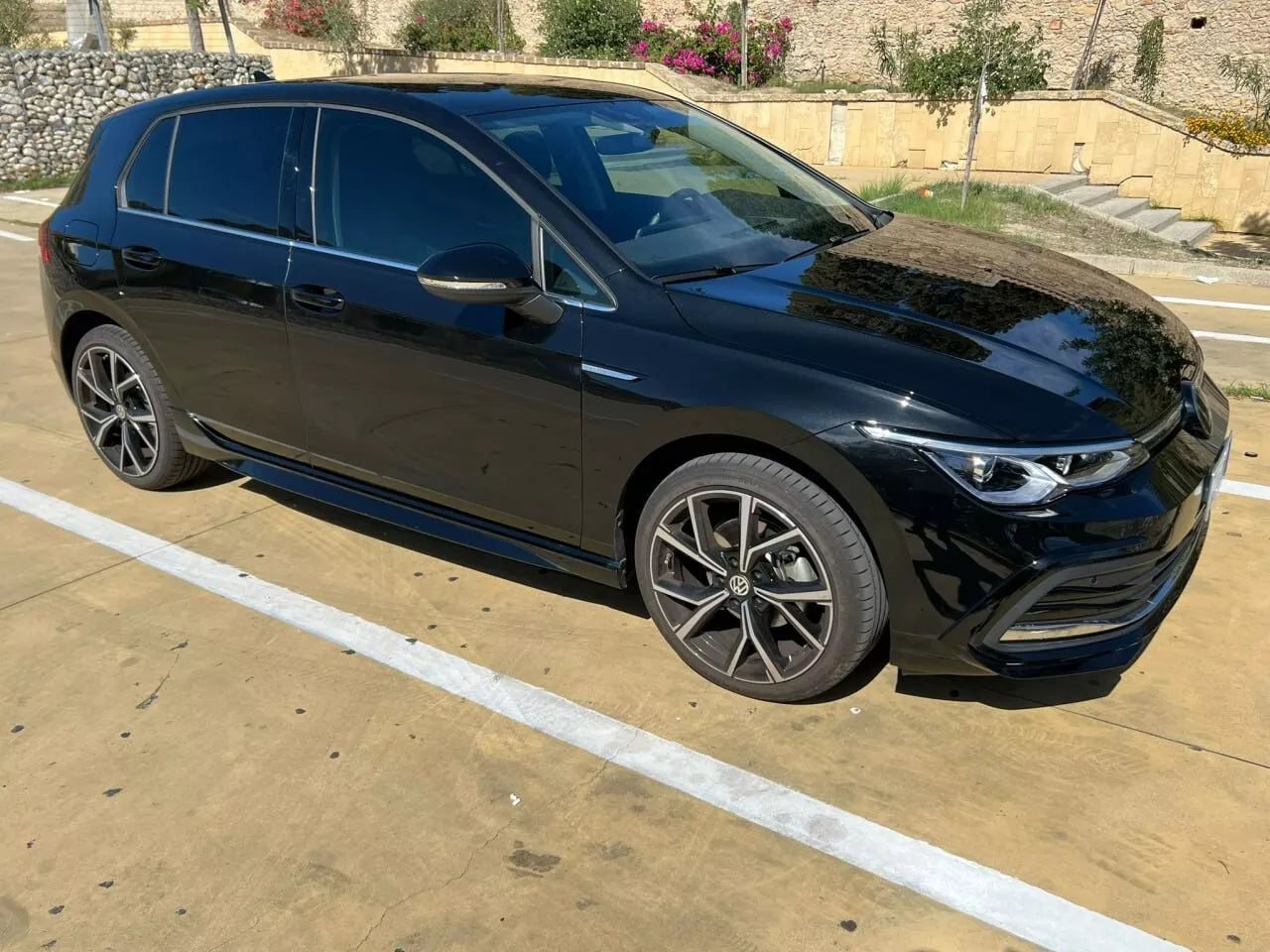 💎1080 MINIGONNE ADATTE PER VW GOLF 8 LOOK R NERO LUCIDO (TOP)💎