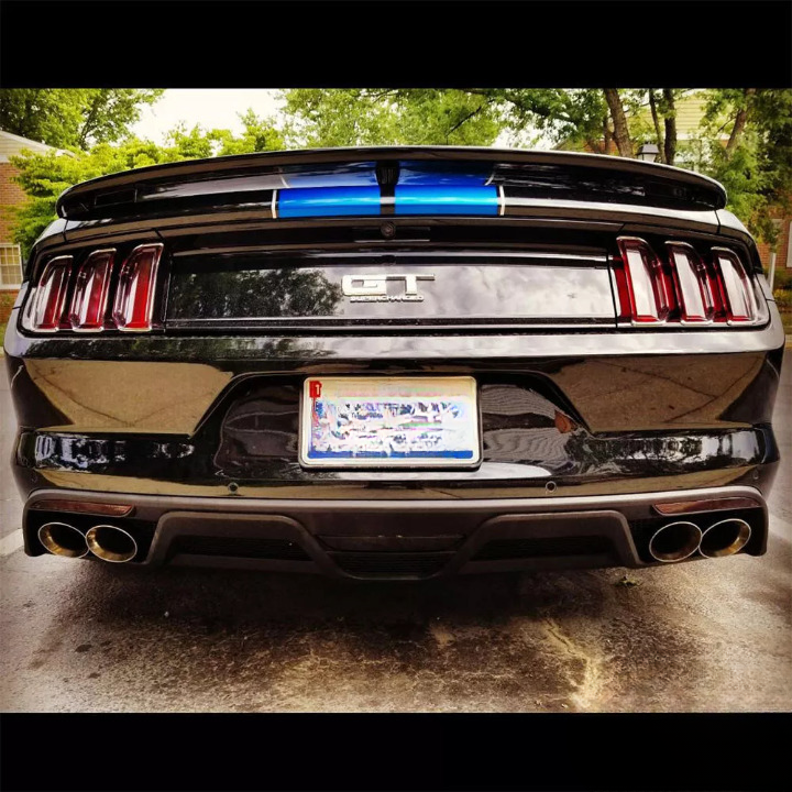🔥Paraurti Posteriore Diffusore Con Terminali  Adatto Per Ford Mustang 15 - 17🔥