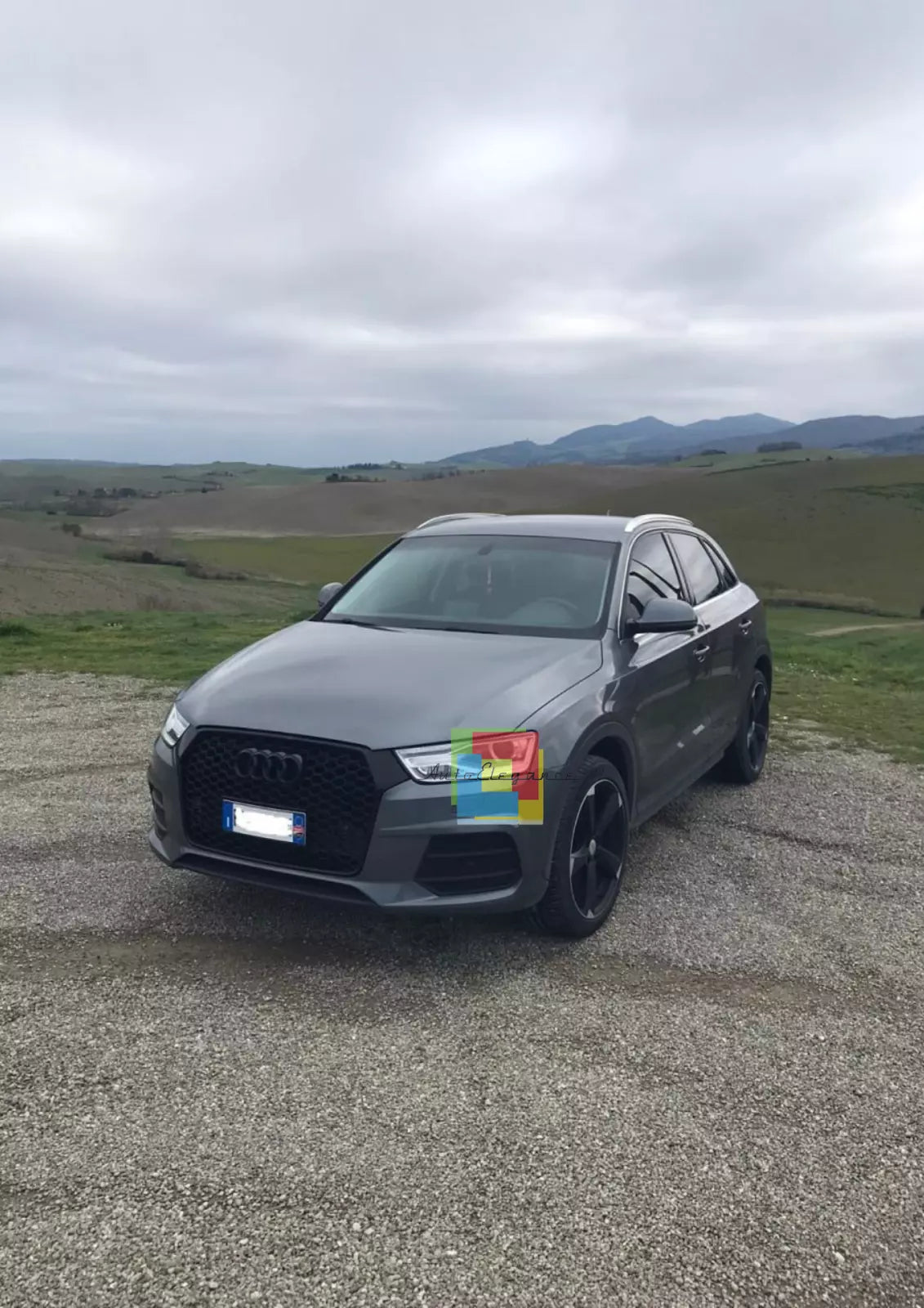 0579 🔥GRIGLIA ADATTO PER AUDI Q3 8U 2016-2019 LOOK RSQ3 NERA🔥