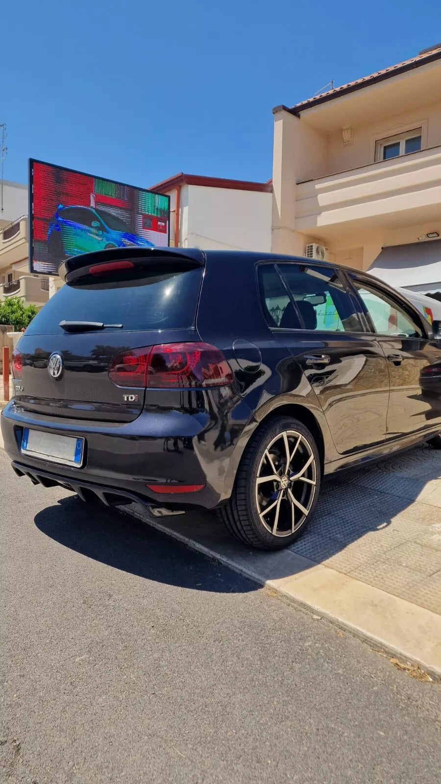 🔥DIFFUSORE POSTERIORE ADATTO PER VW GOLF 6 VI LOOK NERO DESIGN SPORTIVO🔥
