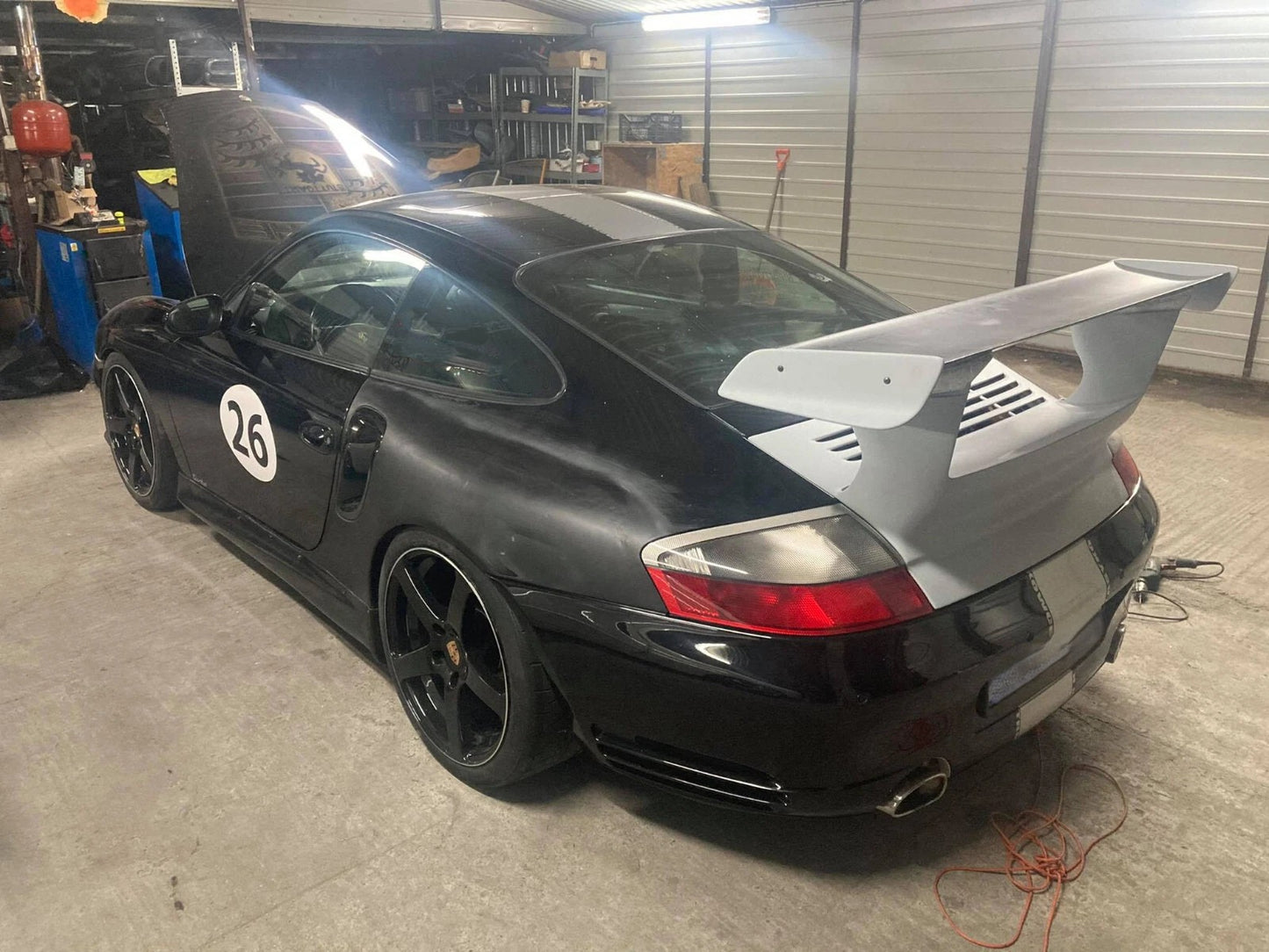 🔥SPOILER POSTERIORE ADATTO PER PORSCHE 911 – LOOK SPORTIVO E AERODINAMICO 🔥