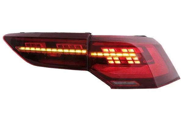 ⭐FARI POSTERIORI ADATTO PER VW GOLF 8 HATCHBACK 2020+ FULL LED⭐