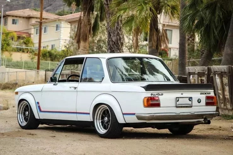 🔥BODYKIT ESTETICO COMPLETO ADATTO PER BMW 02 (E10) – 1602 / 1802 / 2002 🔥