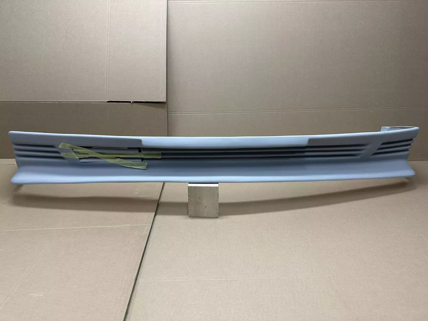 🔥SPOILER ANTERIORE KAMEI PER MERCEDES 190 (W201) – STILE VINTAGE RACING🔥