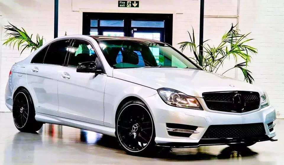 ✨Griglia stile AMG nera lucida per Mercedes Classe C W204 C204 S204 07-14✨