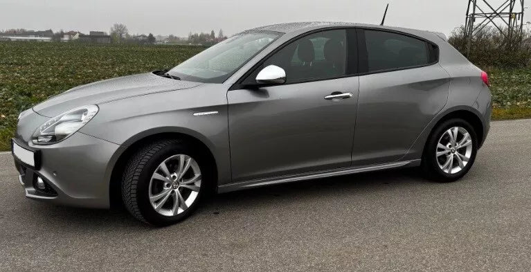 🔥COPPIA MINIGONNE LATERALI STILE SPORT PER ALFA ROMEO GIULIETTA (2010–2020) 🔥