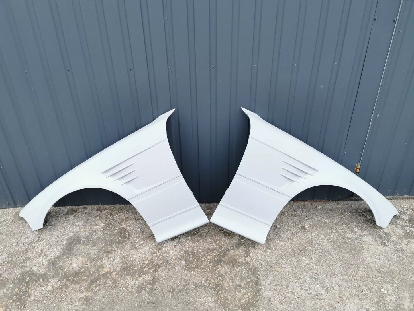 💫 Set Parafanghi Anteriore Sinistro + Destro in Vetroresina per BMW E36 Coupé💫