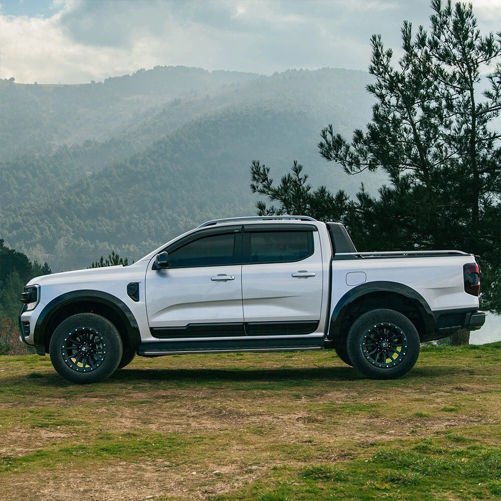 🔥 Protezioni porta adatto per FORD Ranger T9 dal 2023 4 pz 🔥