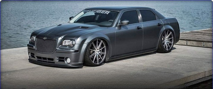 💫ART.7502 GRIGLIA STILE BENTLEY NERO LUCIDO per CHRYSLER 300 C 04-11💫